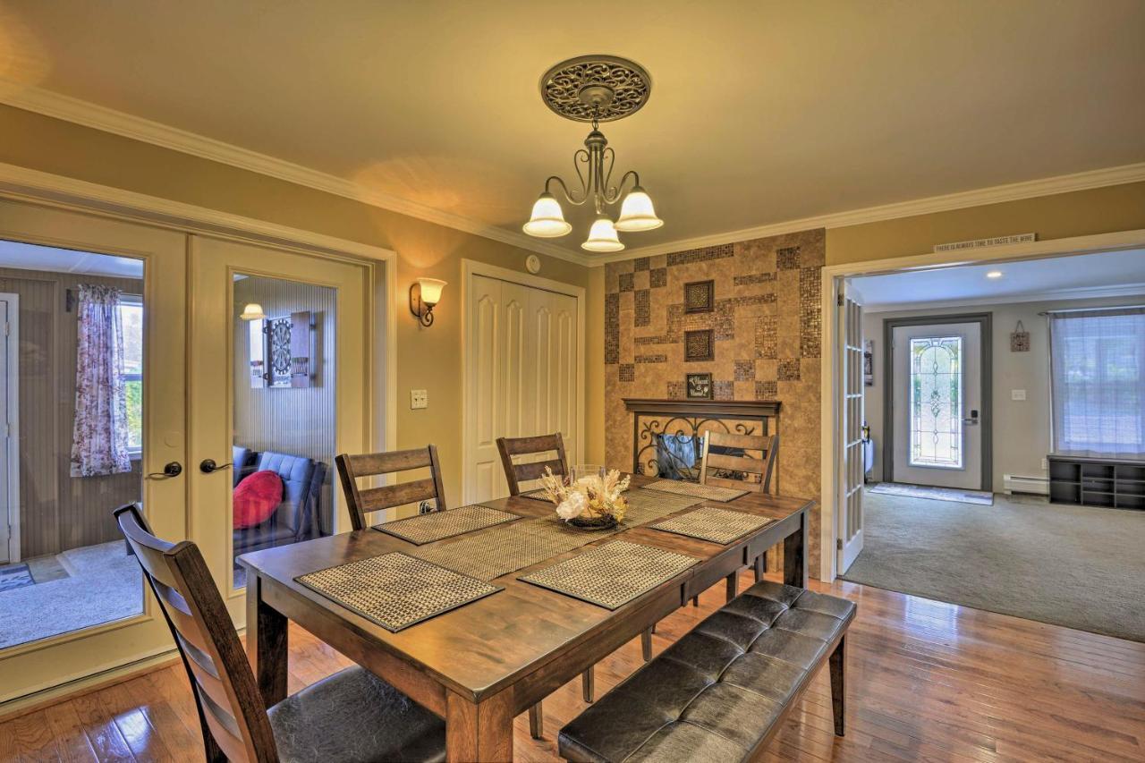 Spacious Home By Finger Lakes And Watkins Glen! Burdett Exterior photo